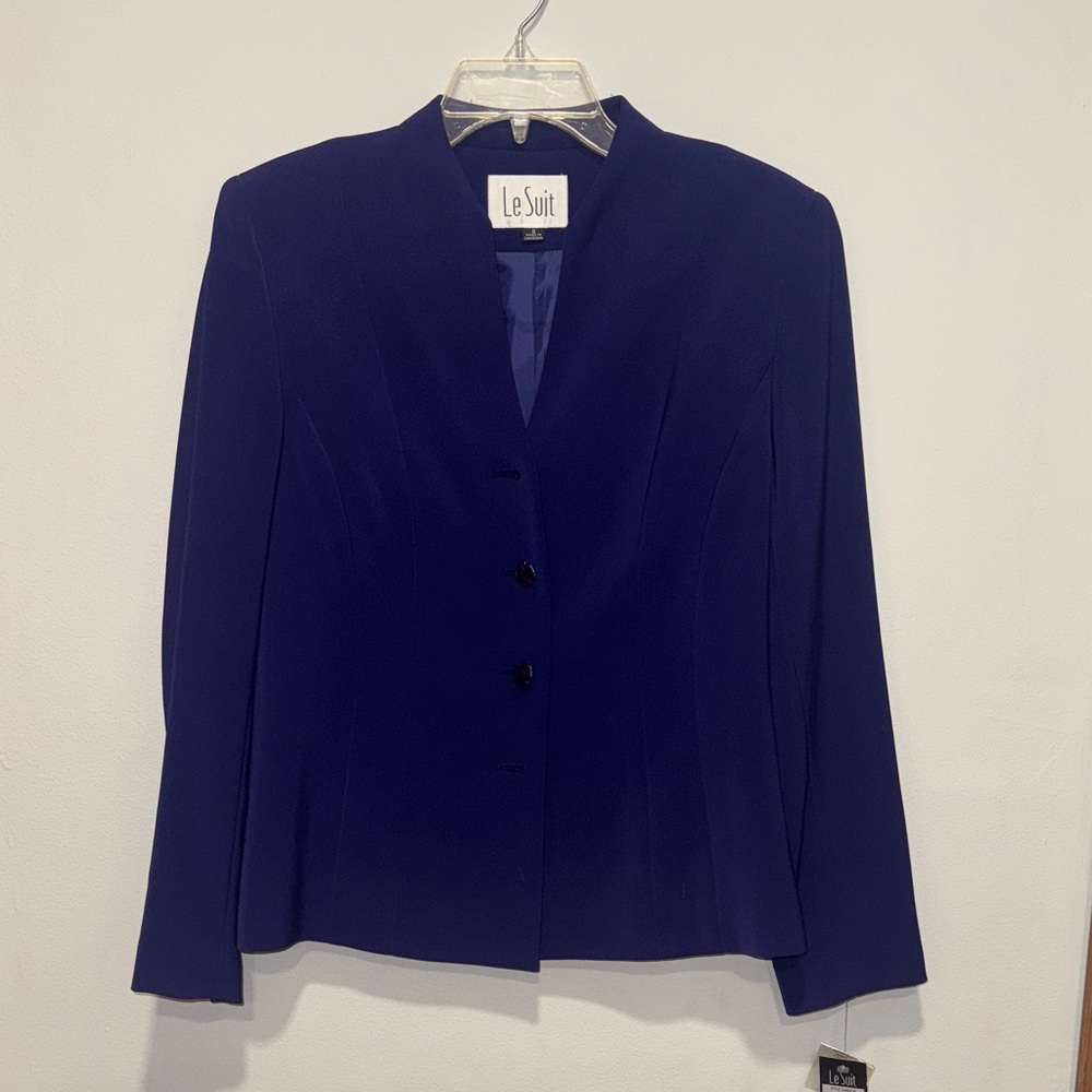 Le Suit NWT Size 8 Women's Deep Purple Blazer and long skirt